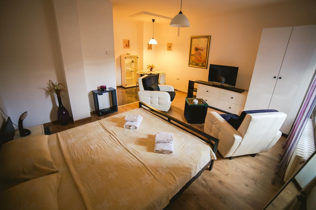 Lina Apartments Βελιγράδι Εξωτερικό φωτογραφία