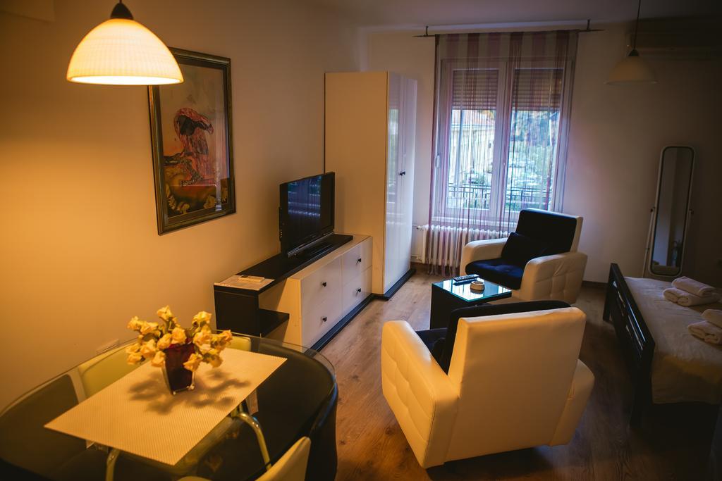 Lina Apartments Βελιγράδι Εξωτερικό φωτογραφία